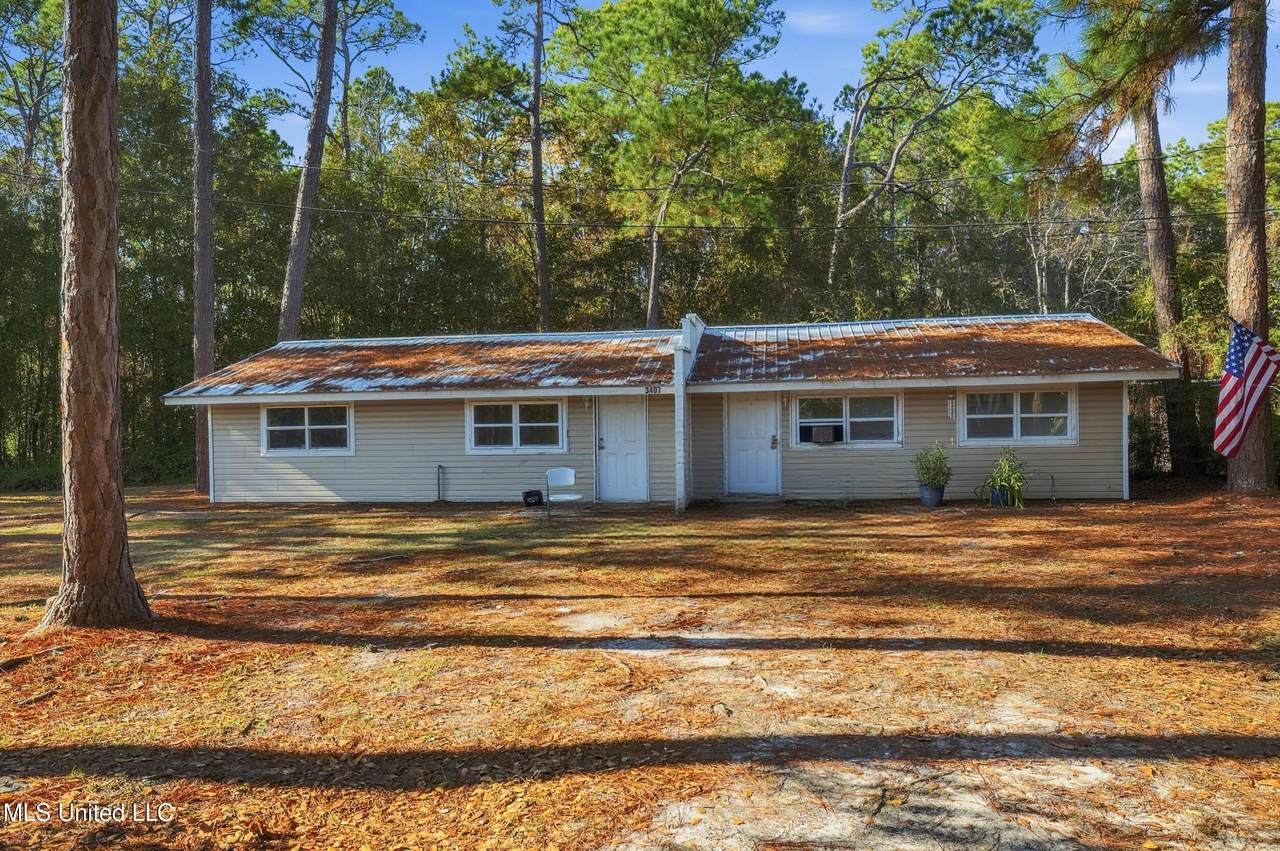 3407 53rd Avenue - Photo 1