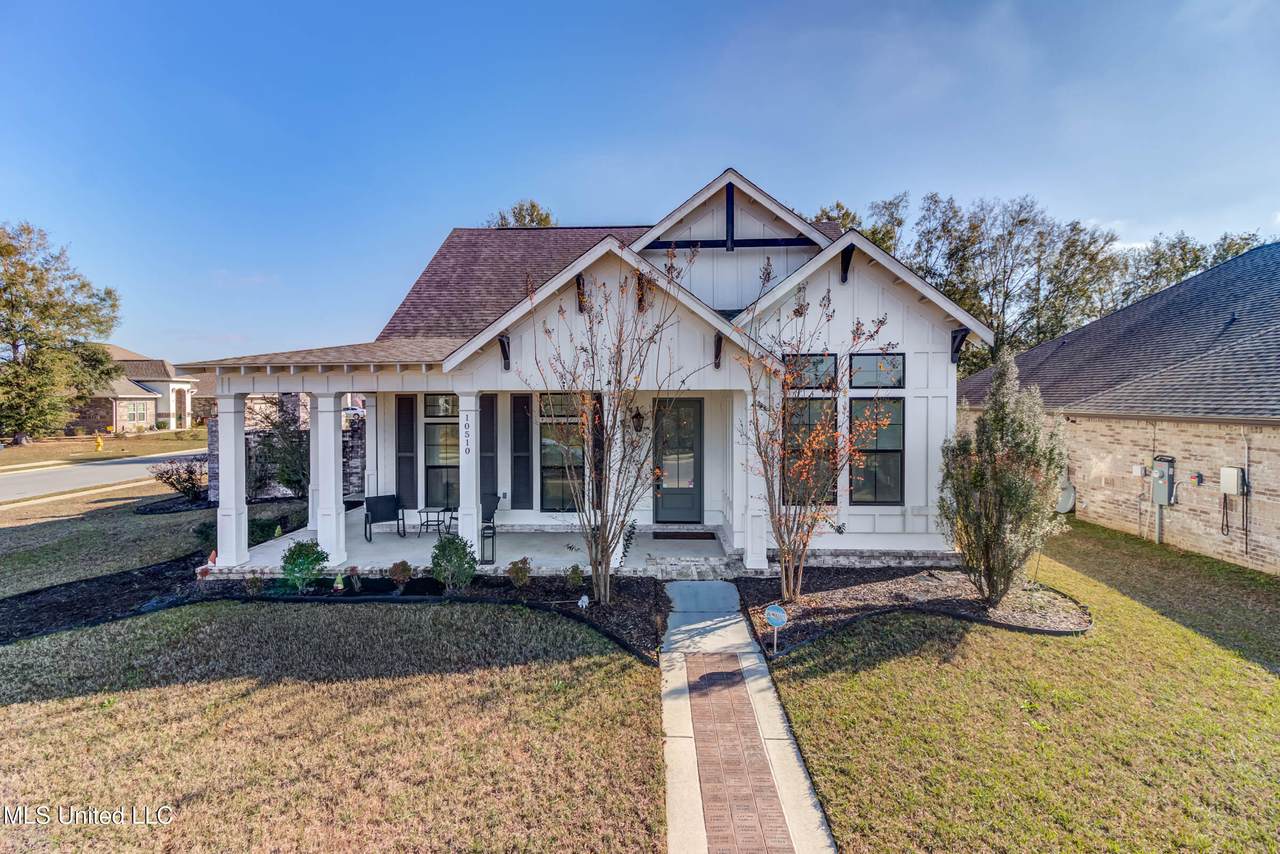 10510 Landon Green Circle - Photo 1