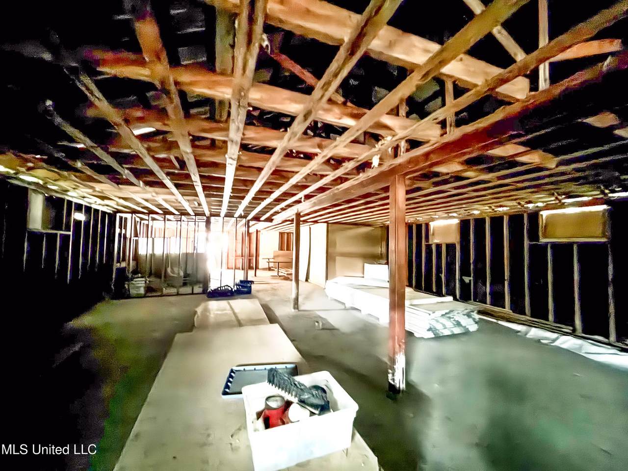 511 Division Street - Photo 1