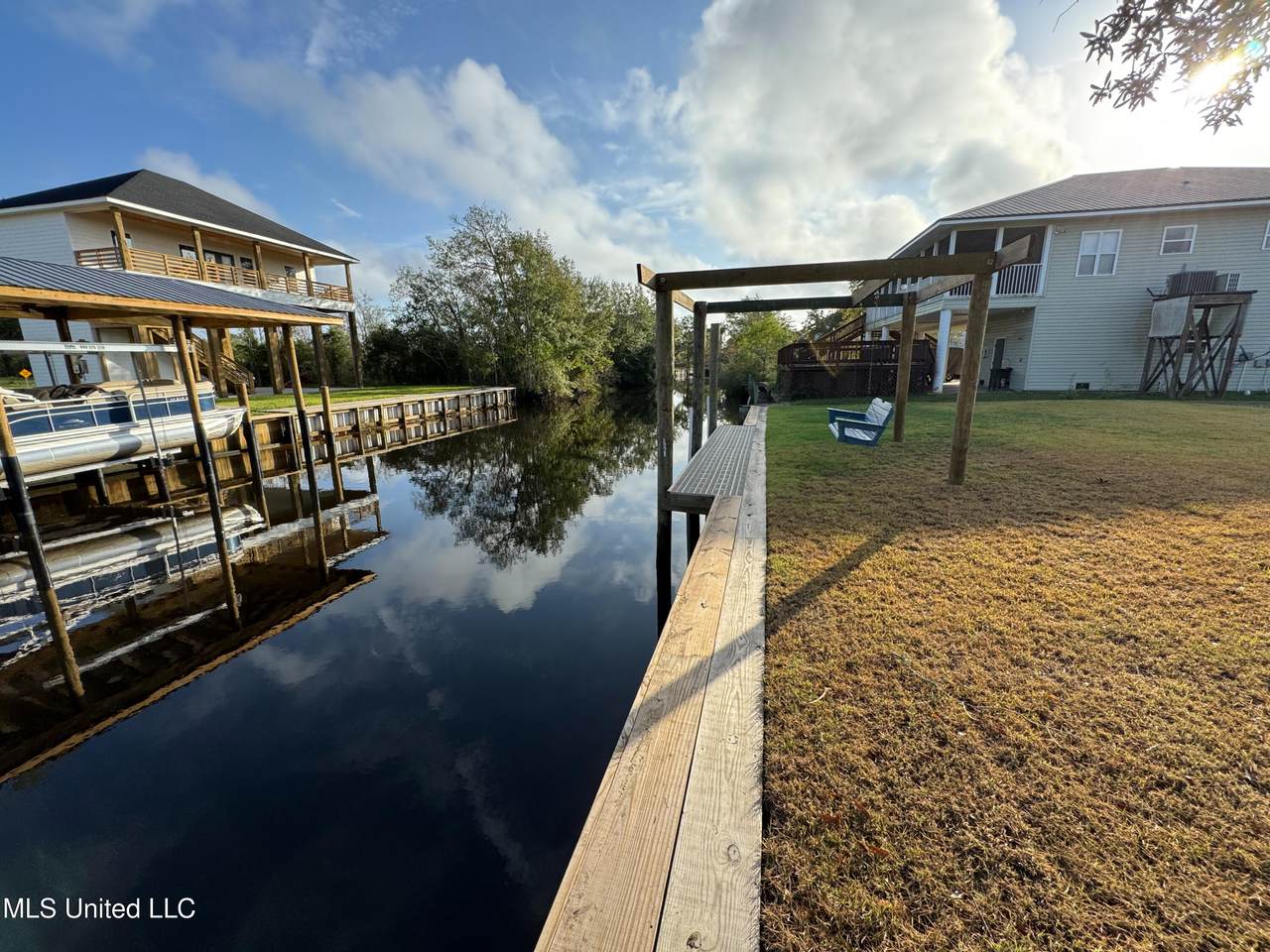 11119 Bay Cove Drive - Photo 1
