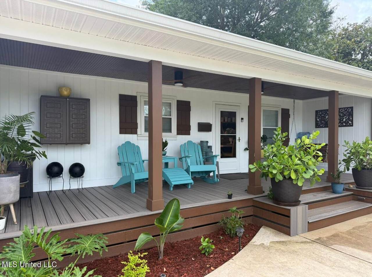 625 Susan Circle - Photo 1