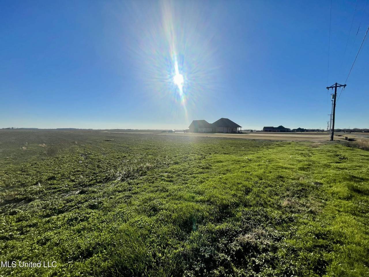 https://bt-photos.global.ssl.fastly.net/united/1280_boomver_1_4135102-2.jpg
