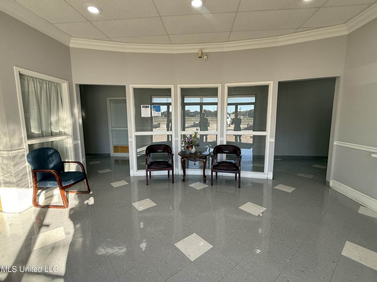 702 Highway 82 - Photo 1