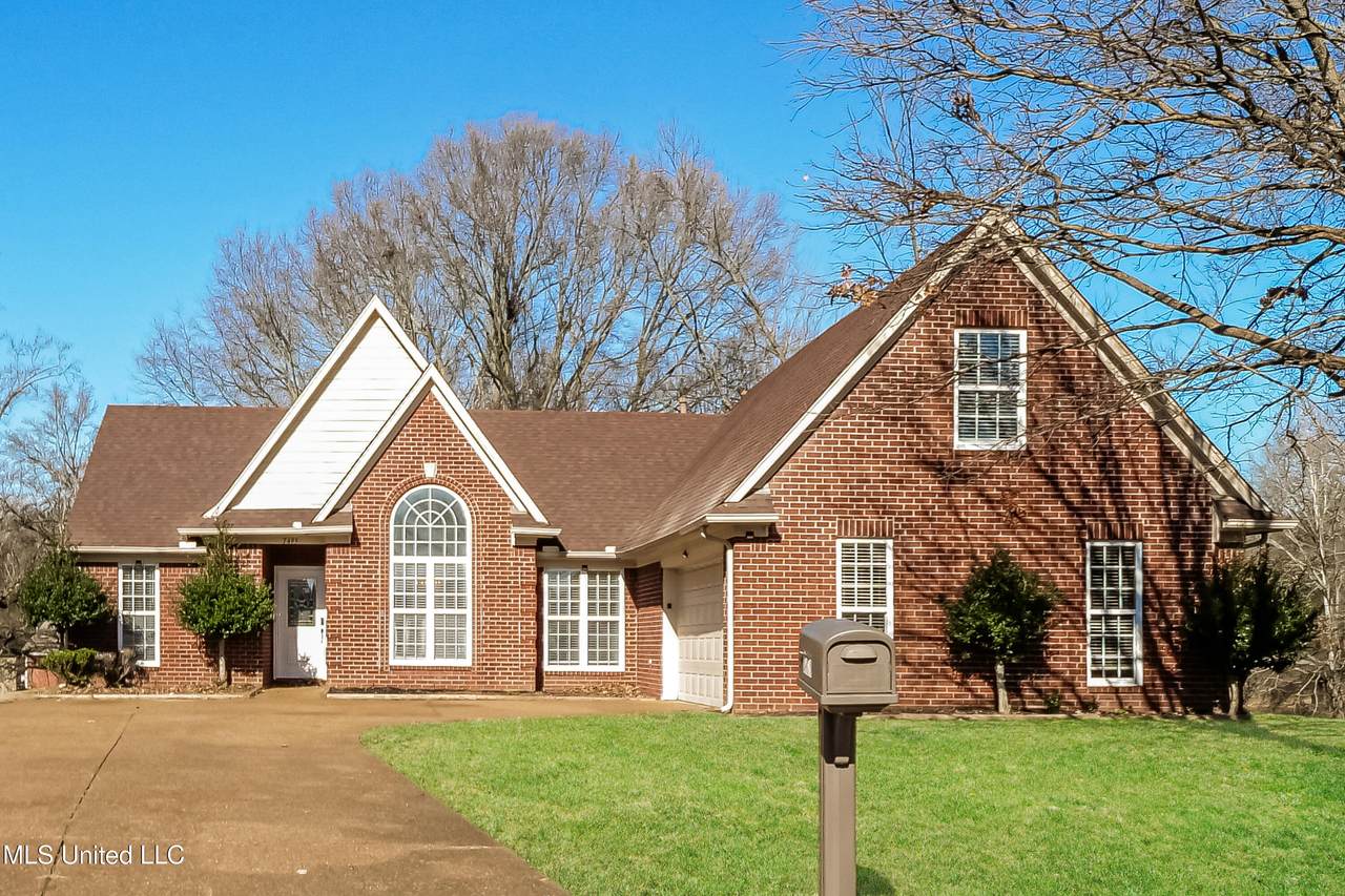 7495 Eleanor - Photo 1