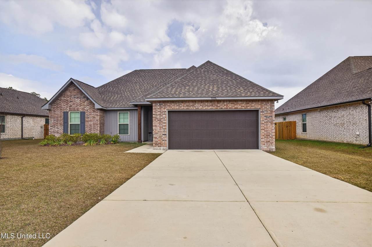 15376 High Point Drive - Photo 1