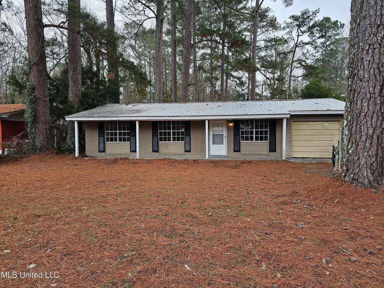 3008 Willow Drive - Photo 1