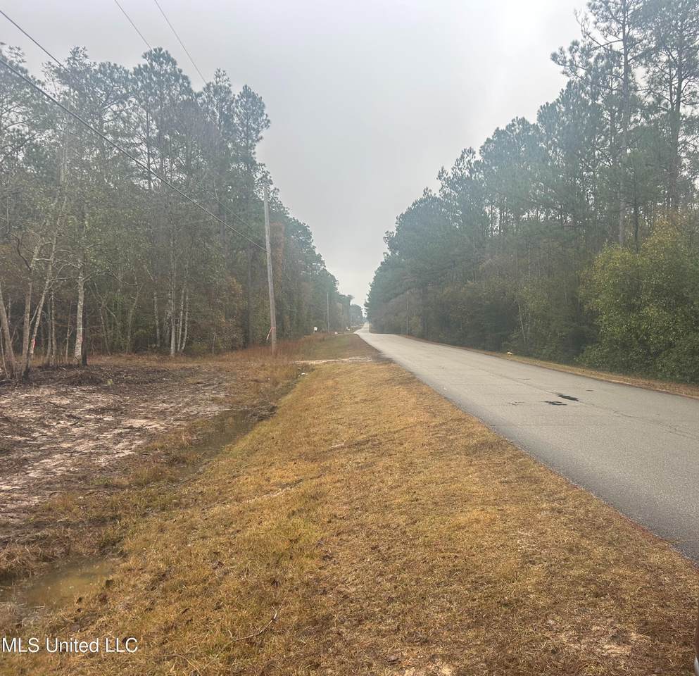 https://bt-photos.global.ssl.fastly.net/united/1280_boomver_1_4135856-2.jpg