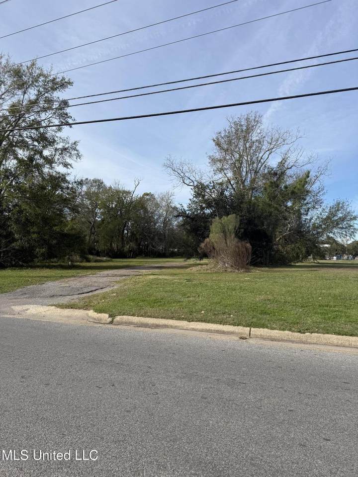 Nsn Ingalls Avenue - Photo 1