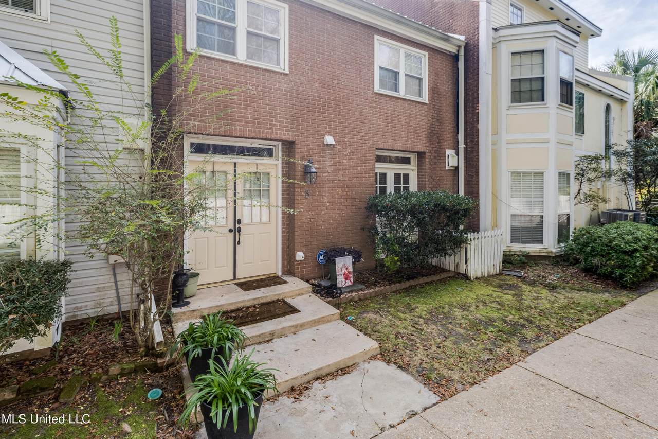 928 Courthouse Road - Photo 1