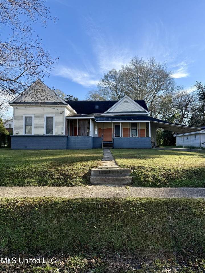 121 2nd Street - Photo 1