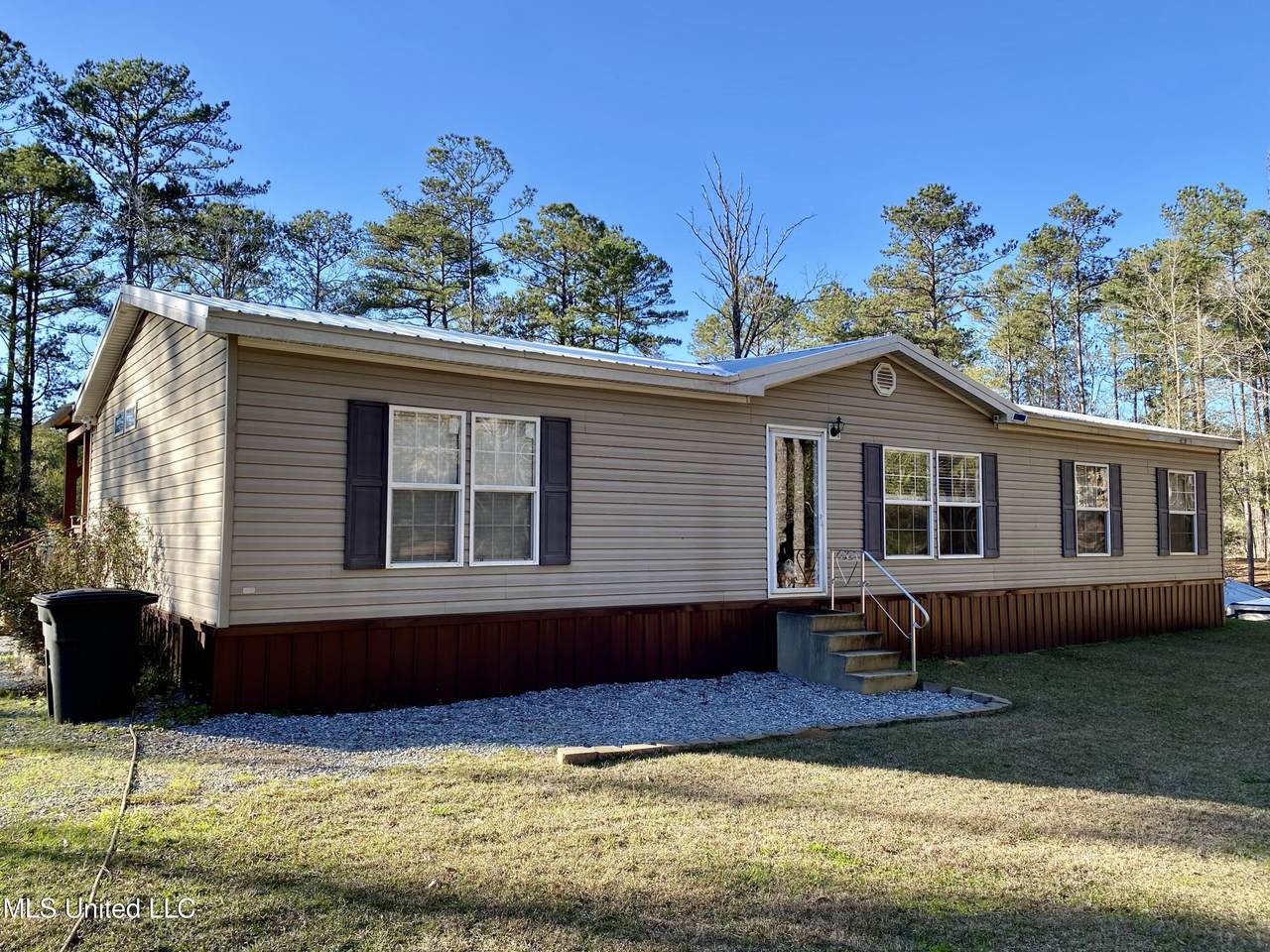 18 Eagle Drive - Photo 1