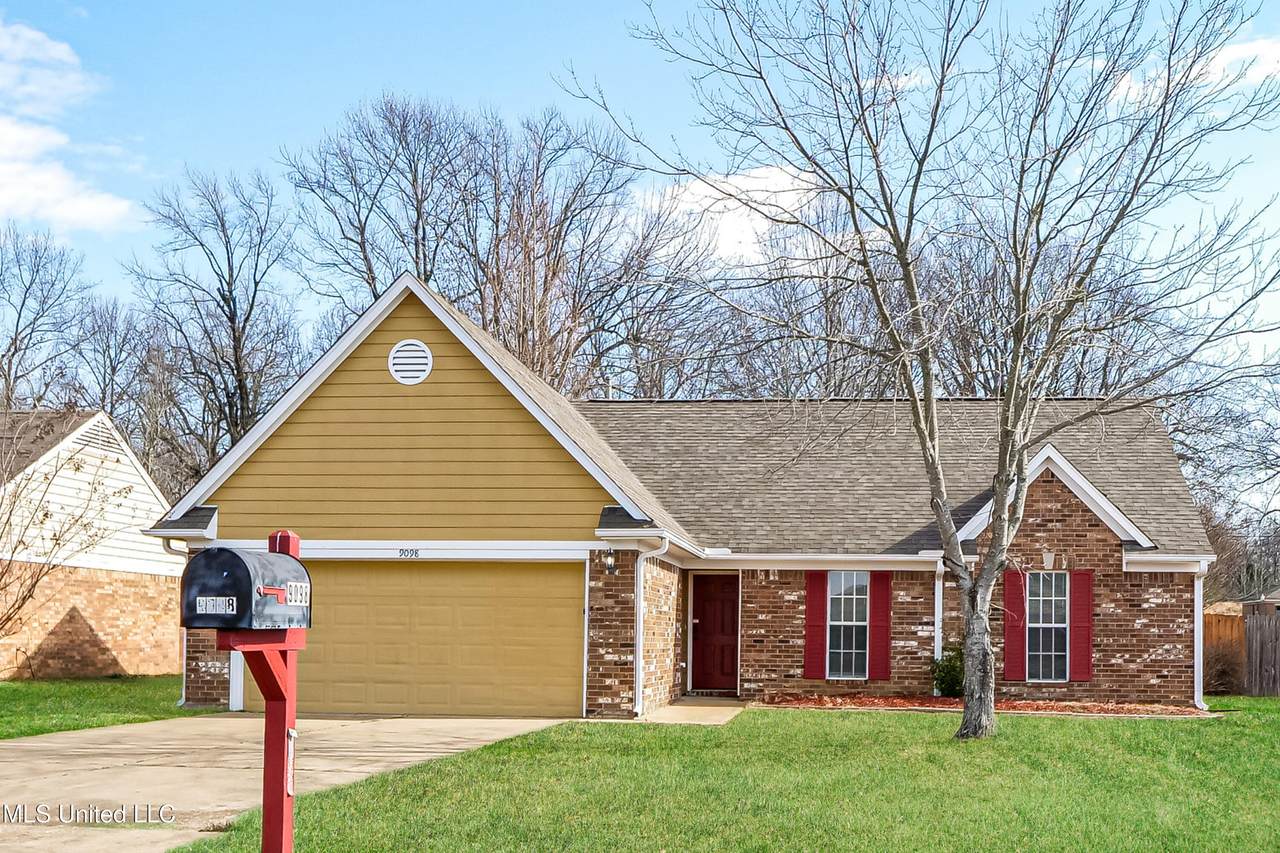 9098 Kirkwood Lane - Photo 1