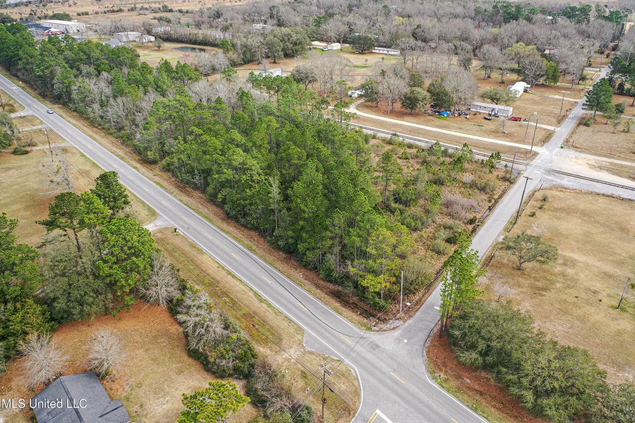  Mississippi 613 Highway - Photo 1