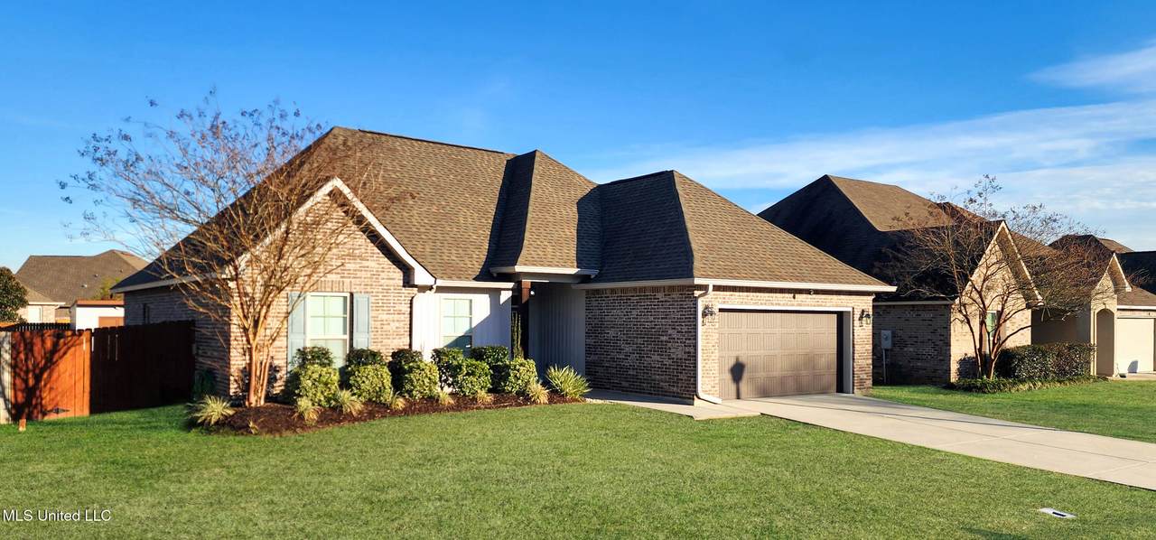 14456 Swan Road - Photo 1