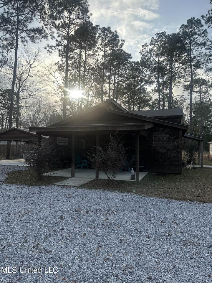 10325 Clearwater Road - Photo 1