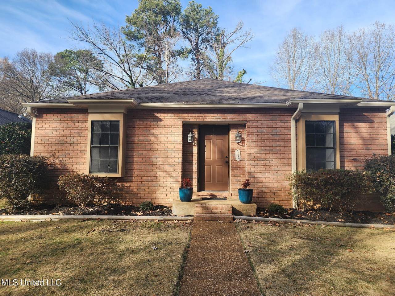 214 Circle Gate Drive - Photo 1