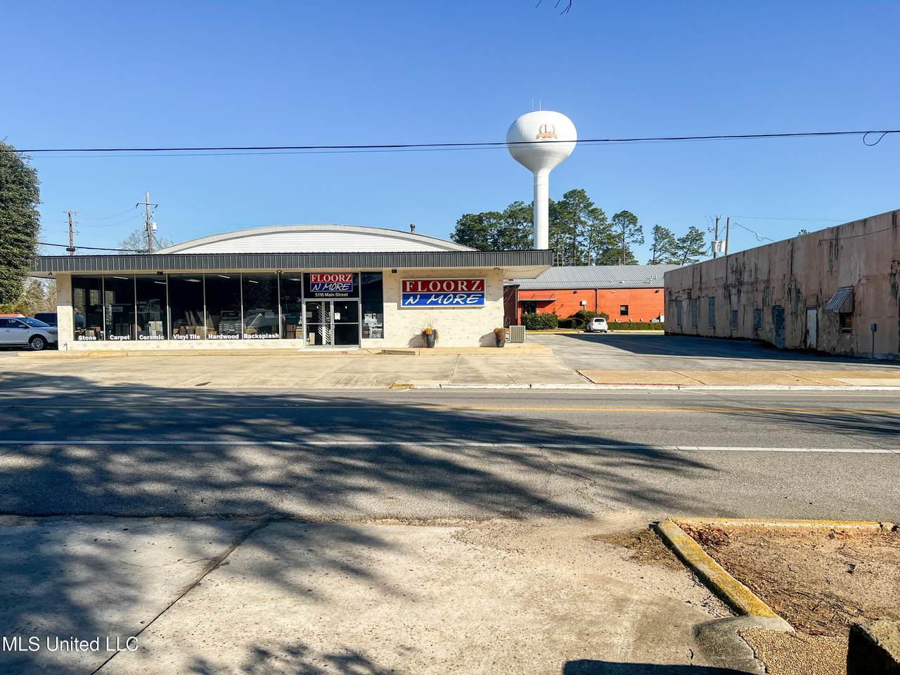 5116 Main Street - Photo 1