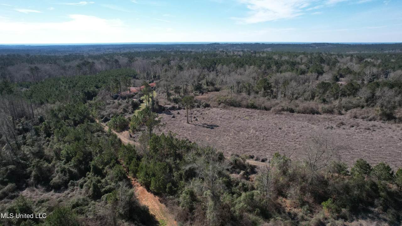  Crooked Creek Rd - Photo 1