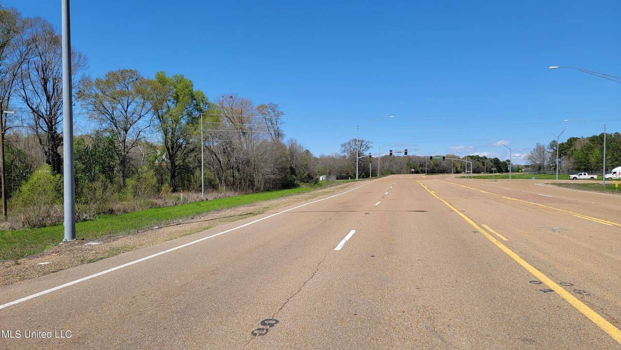 https://bt-photos.global.ssl.fastly.net/united/1280_boomver_1_4138108-2.jpg