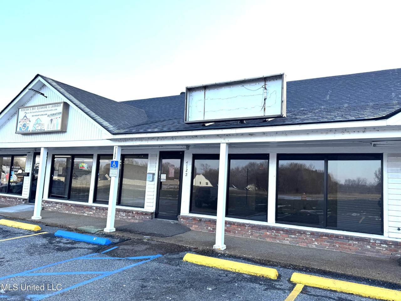 7122 Hwy 301 - Photo 1