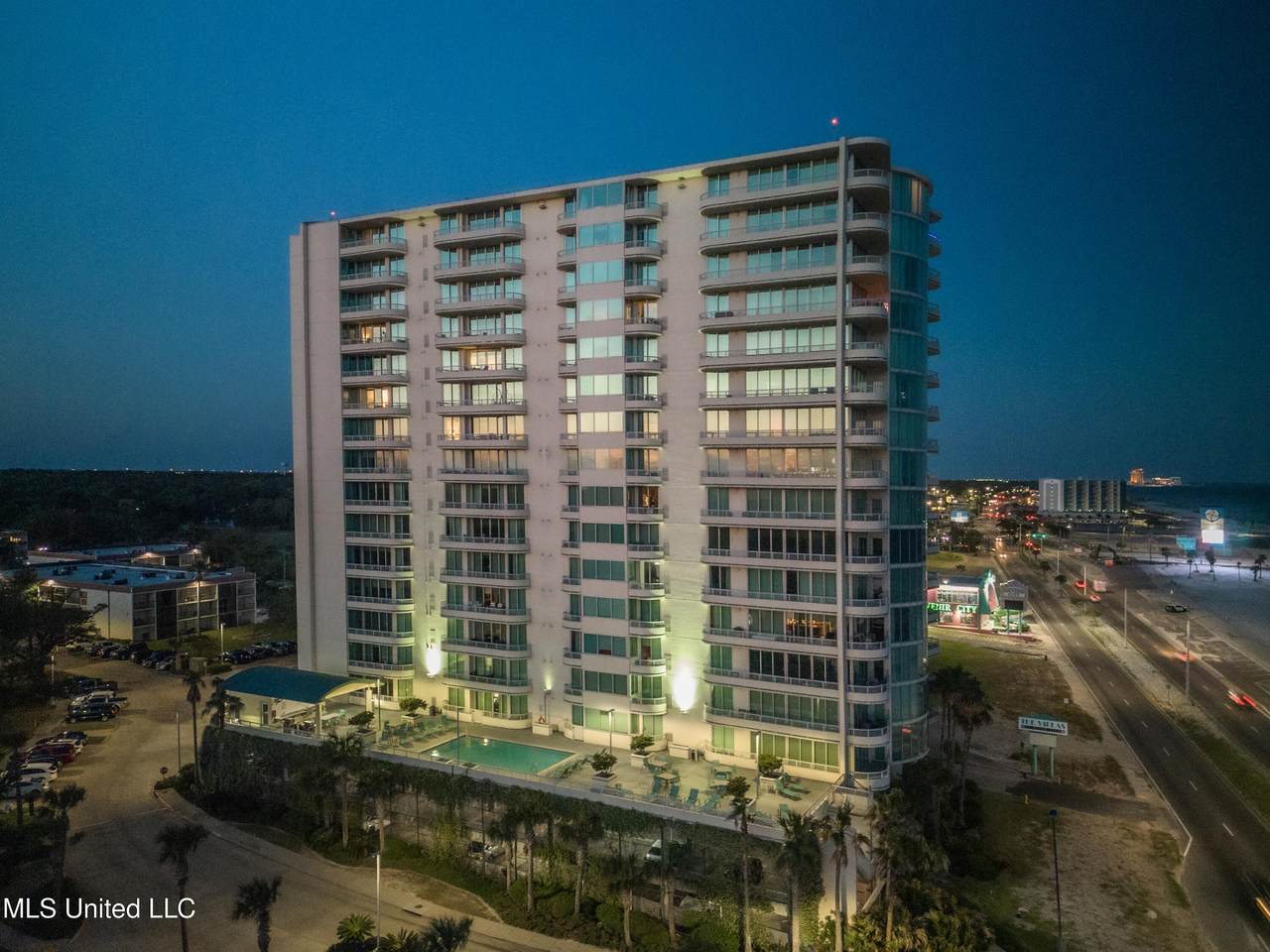 2060 Beach Boulevard - Photo 1