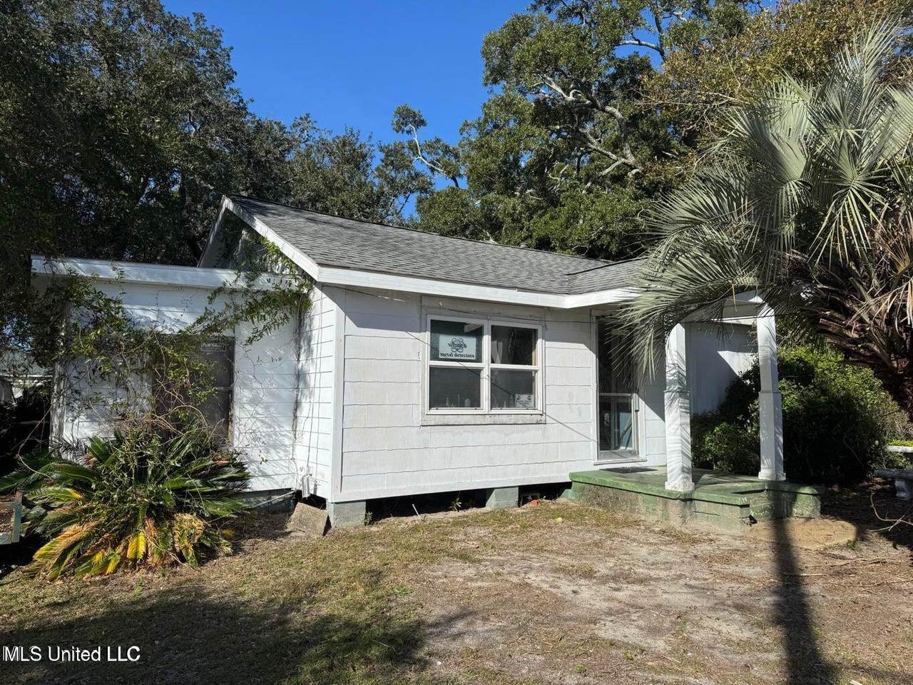 307 Shirley Court - Photo 1