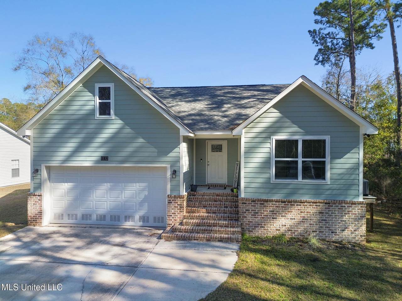 1132 Ash Street - Photo 1