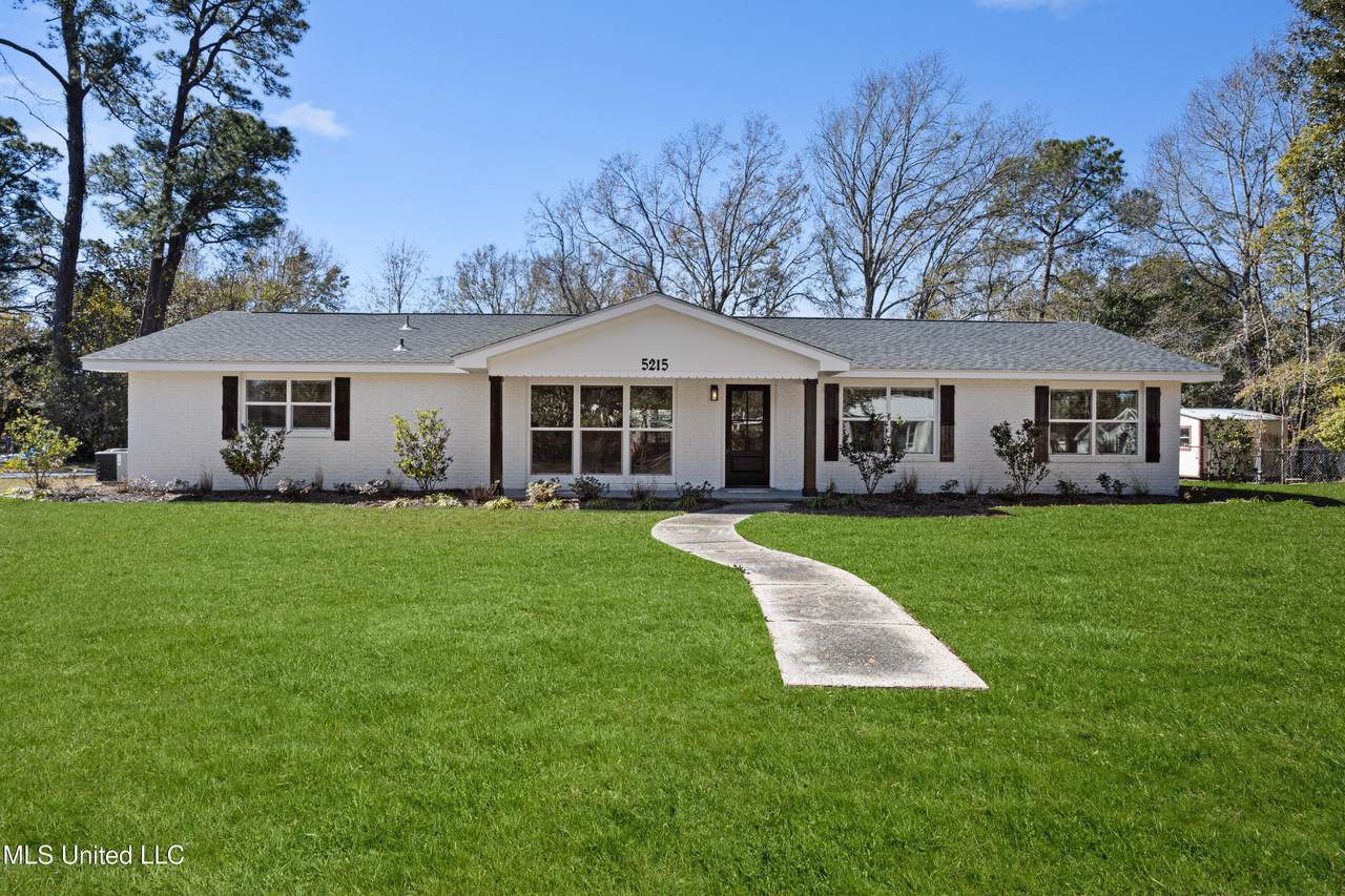 5215 Washington Avenue - Photo 1