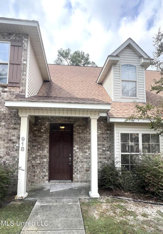 918 Jefferson Drive - Photo 1