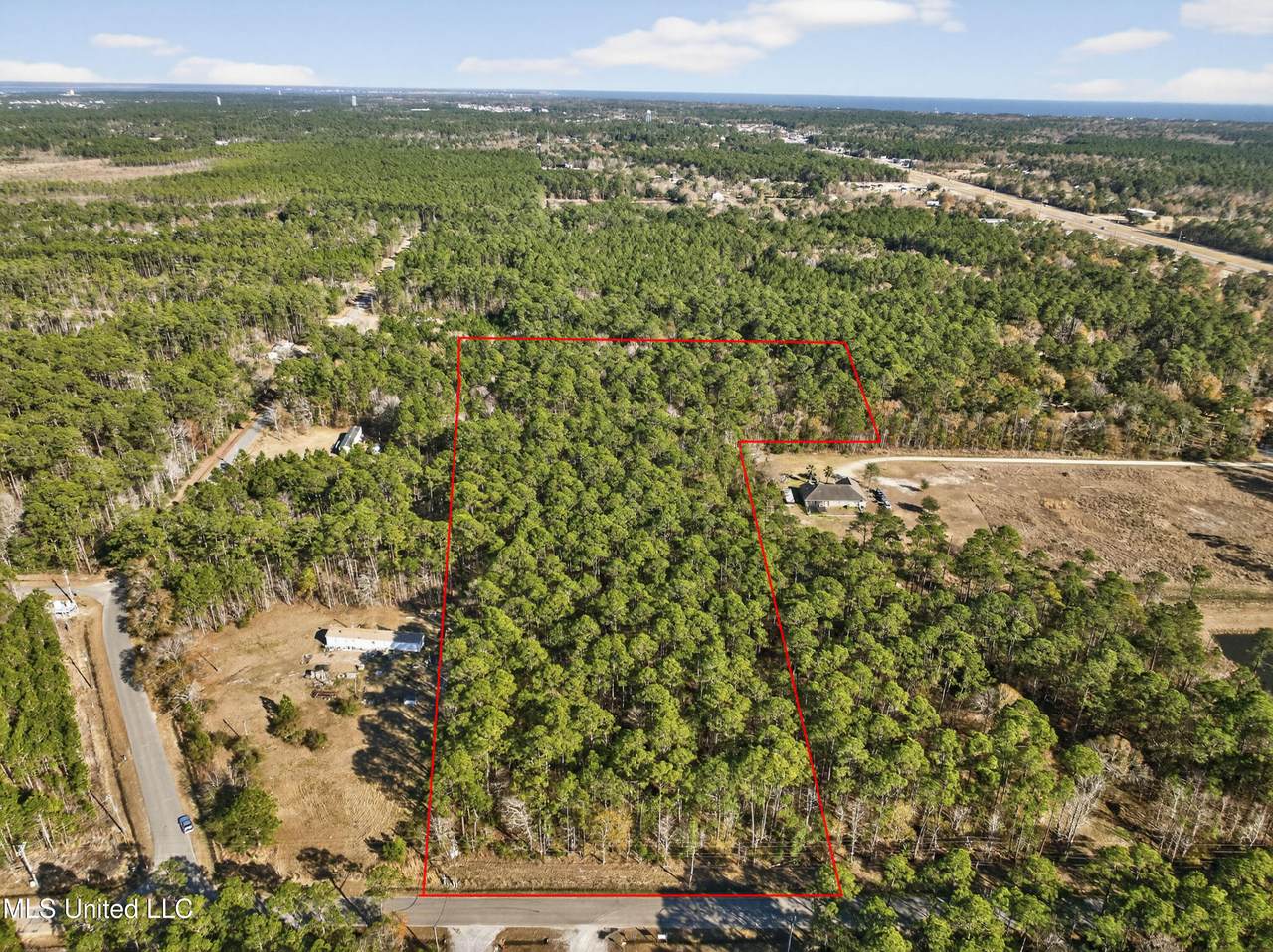 Nhn Harbor Dr - Photo 1