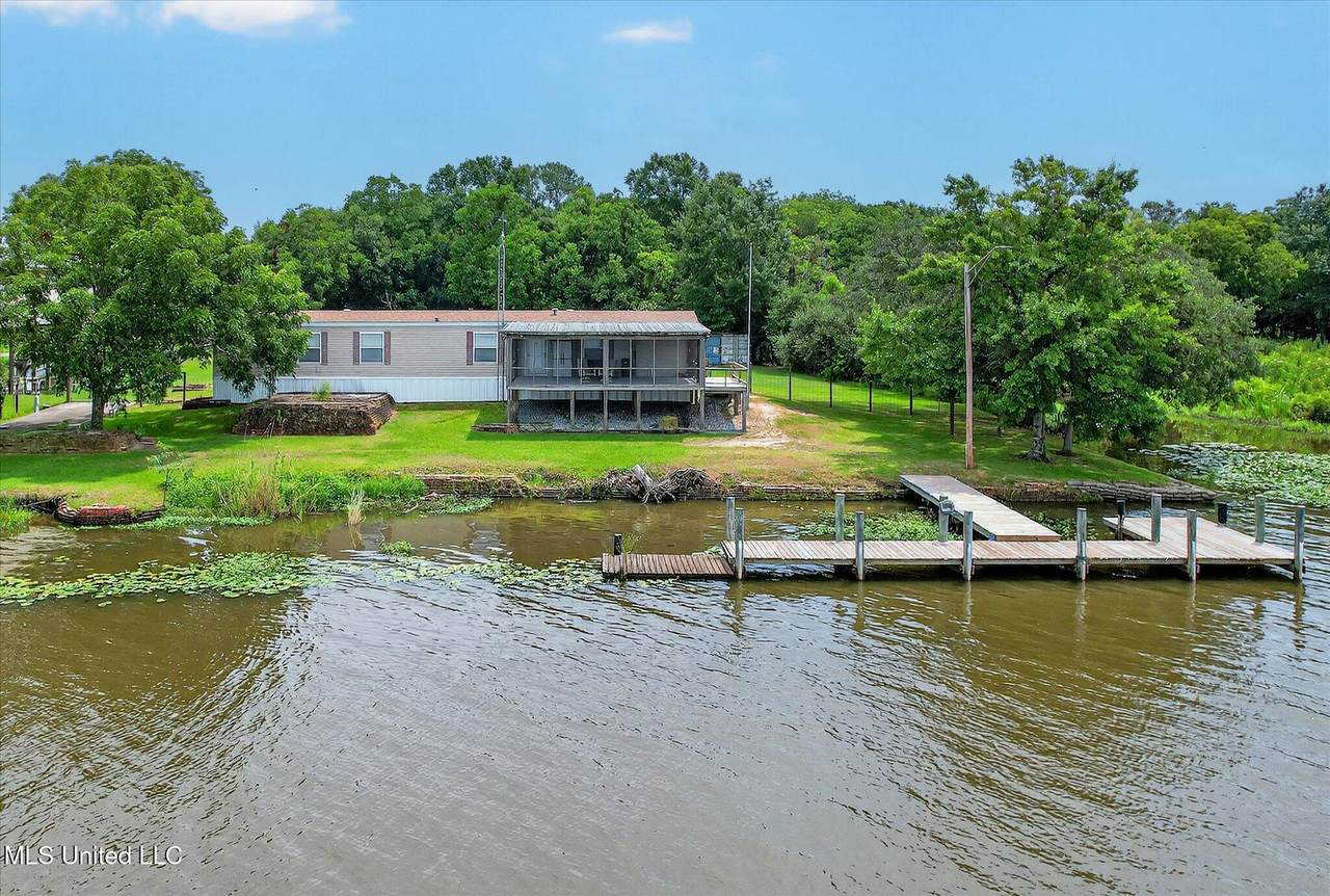 5033 Levee Street - Photo 1