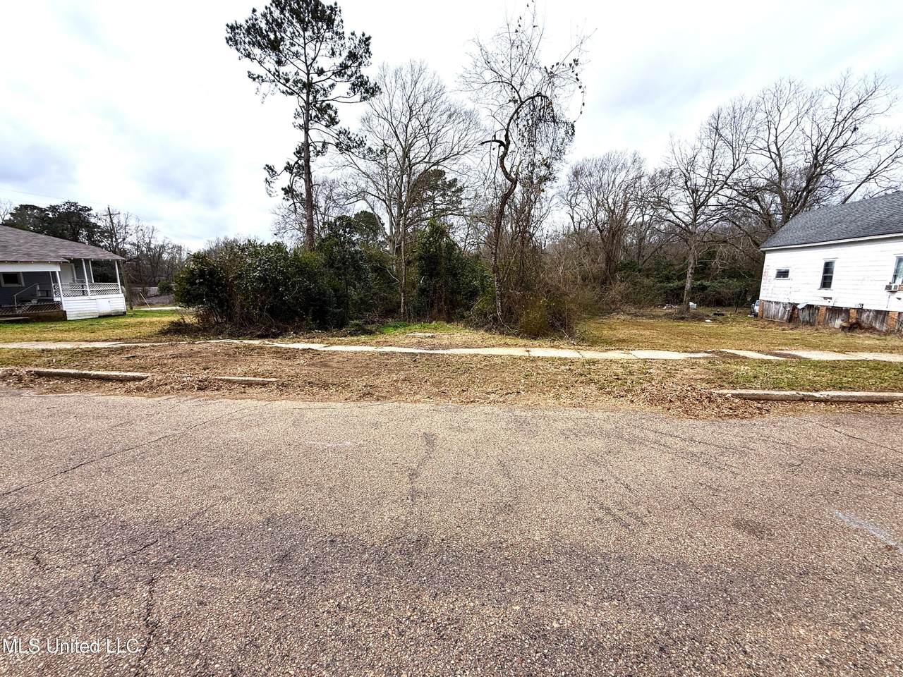 318 Cherry Street - Photo 1
