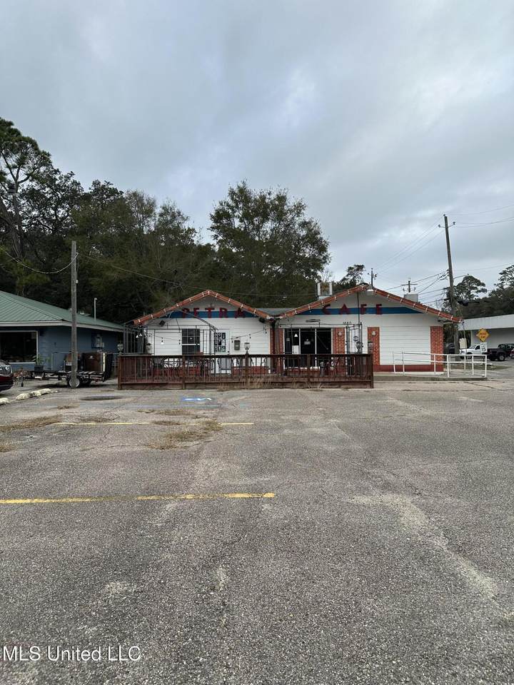 1680 Pass Road - Photo 1