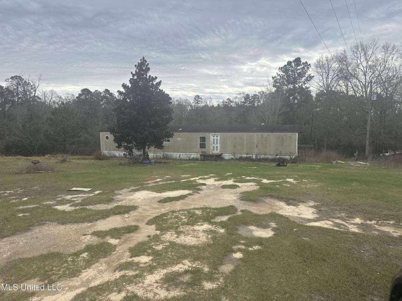 90 Augusta Drive - Photo 1