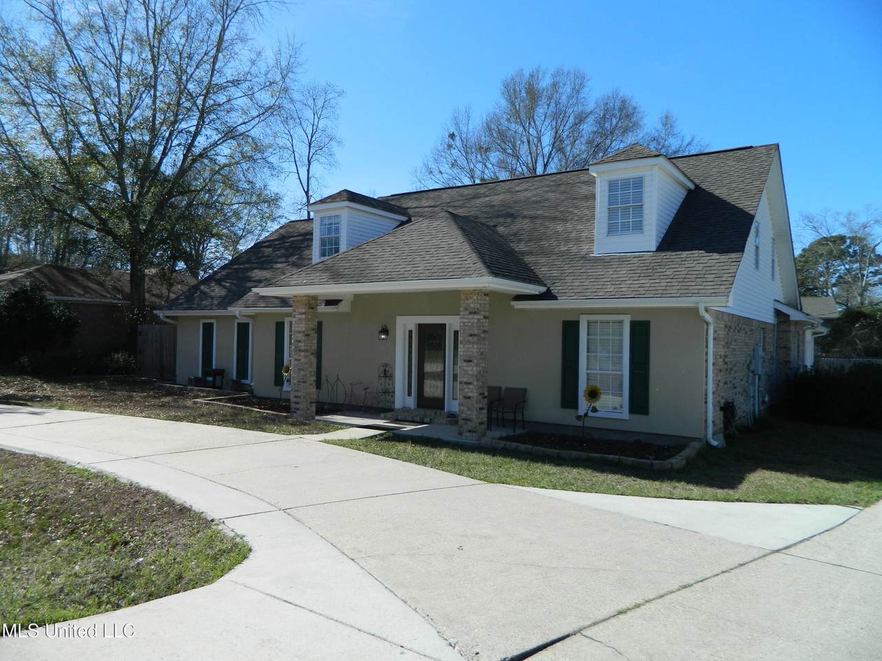 87129 Golf Club Drive - Photo 1