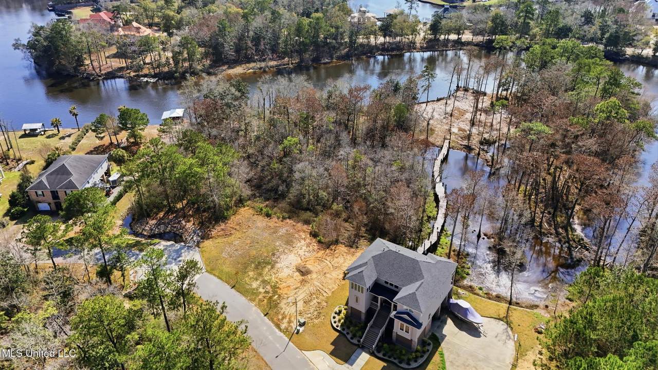 12765 Woodland Circle - Photo 1