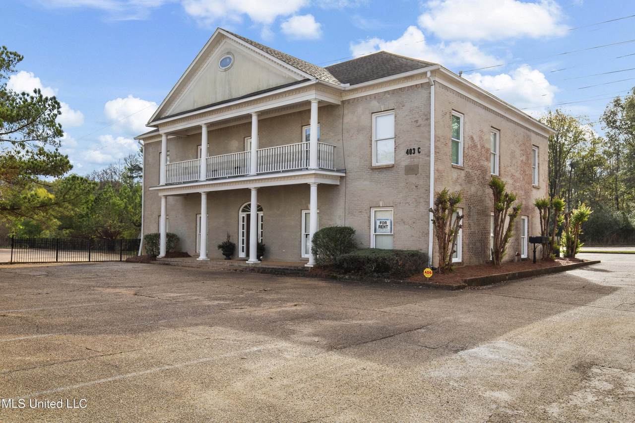 403 Towne Center Boulevard - Photo 1