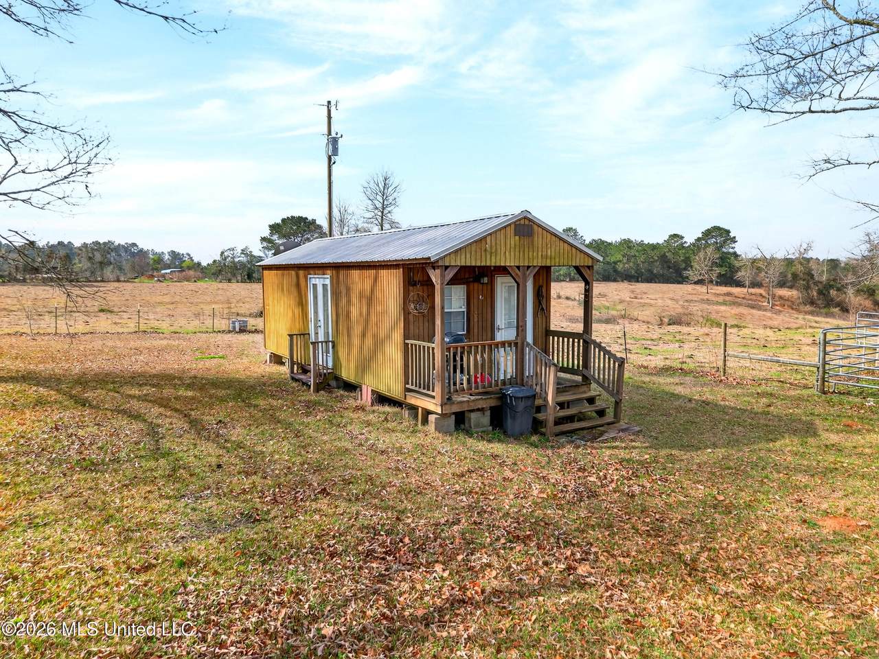 https://bt-photos.global.ssl.fastly.net/united/1280_boomver_1_4140754-2.jpg