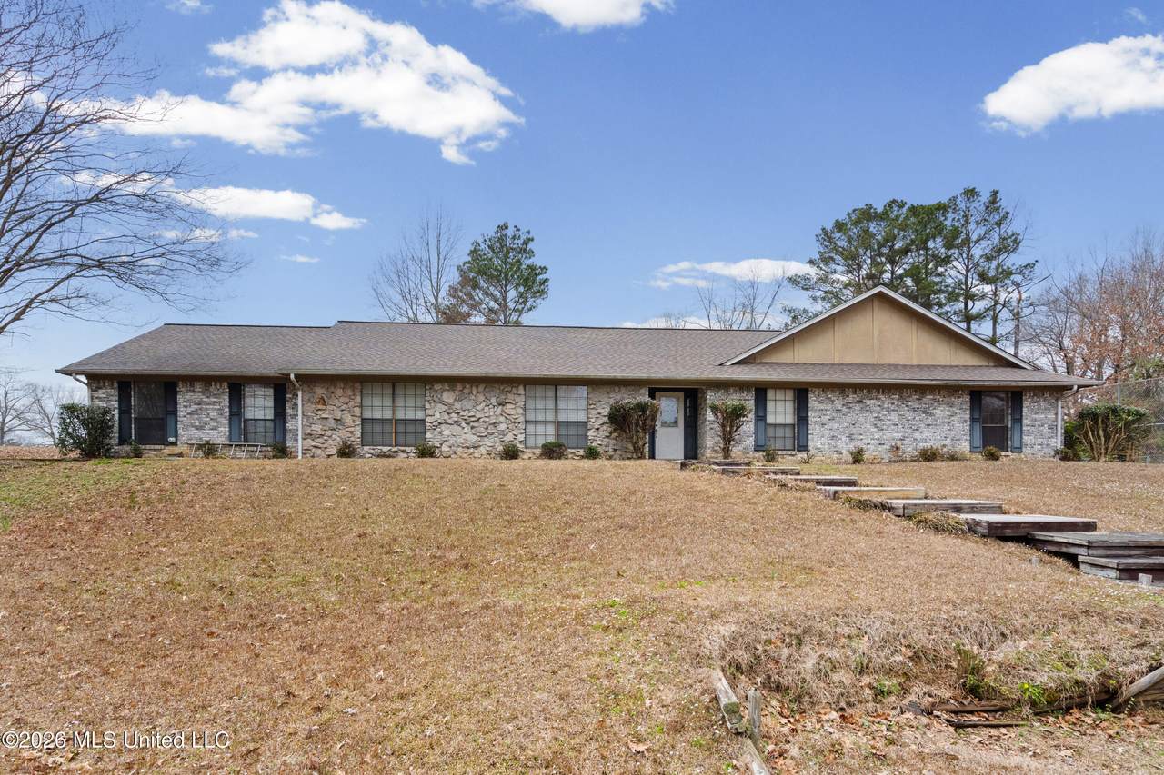 165 Devils Backbone Road - Photo 1