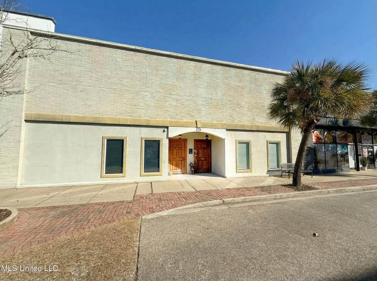 633 Delmas Avenue - Photo 1