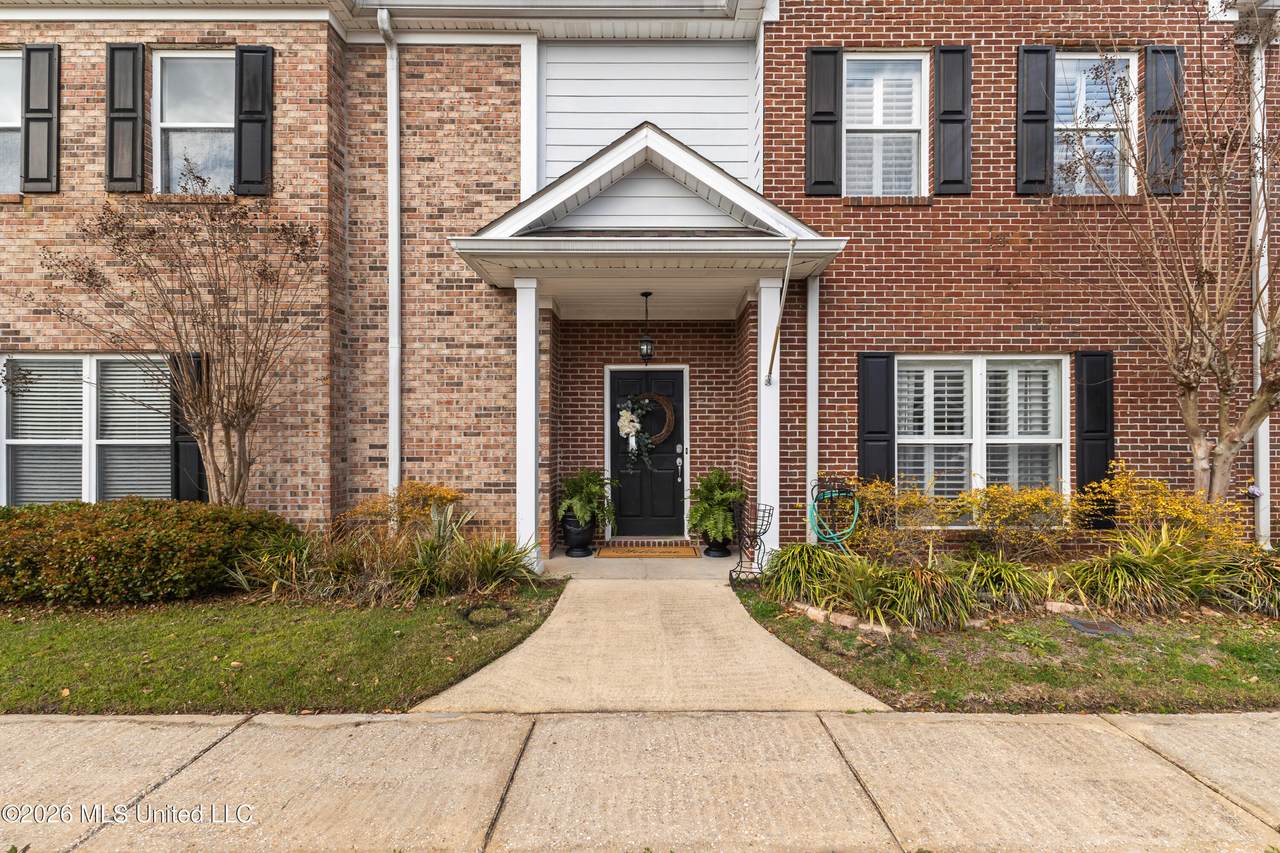 1805 Geerkin Street - Photo 1