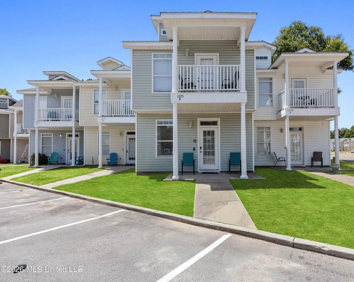 1270 Century Oaks - Photo 1