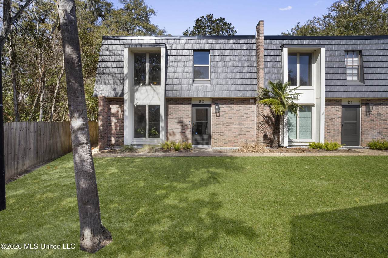 527 Front Beach Drive - Photo 1
