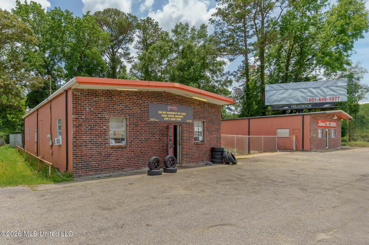 2909&2913 Hwy 15 N - Photo 1