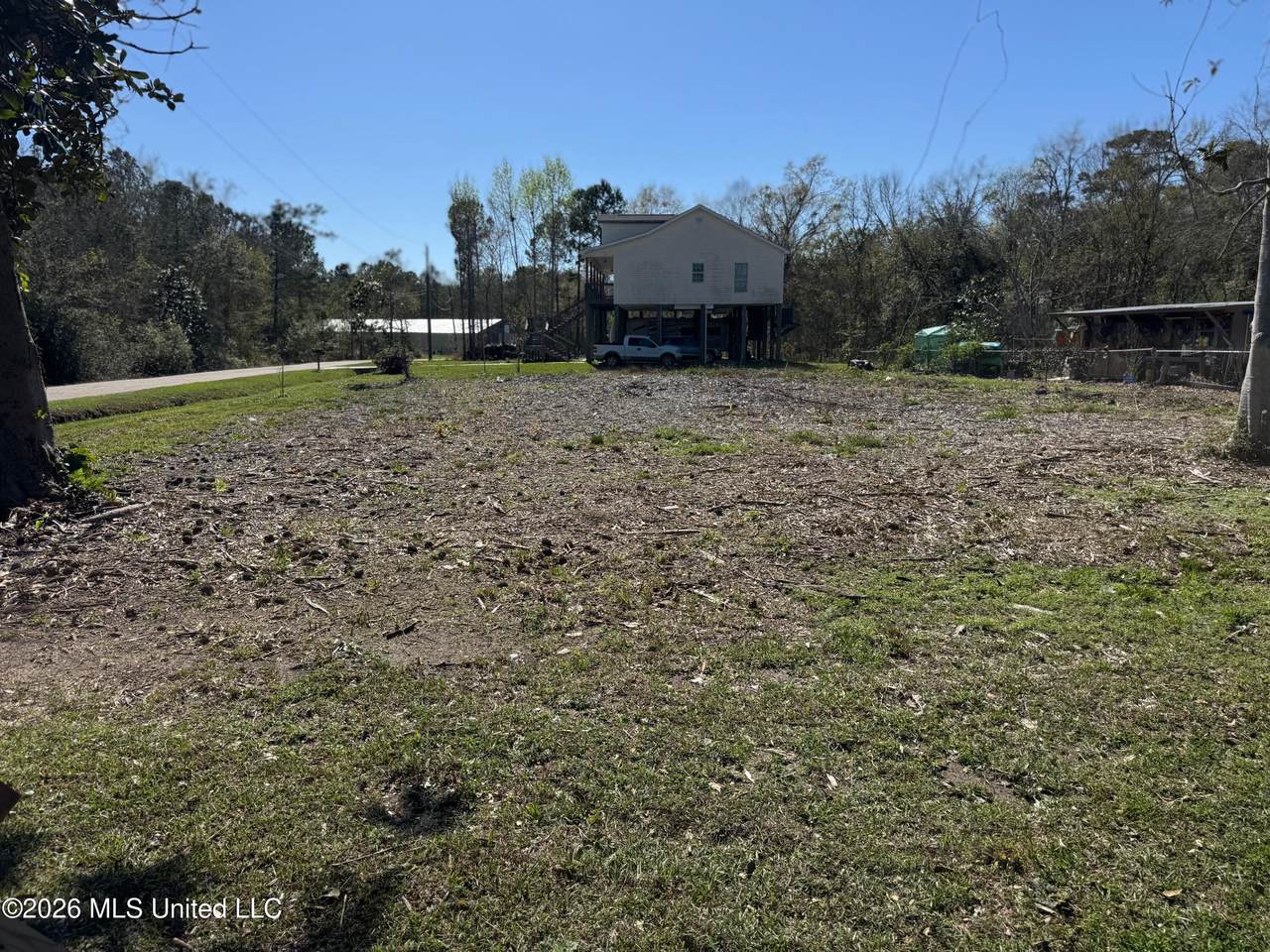 1303 Waveland Avenue - Photo 1