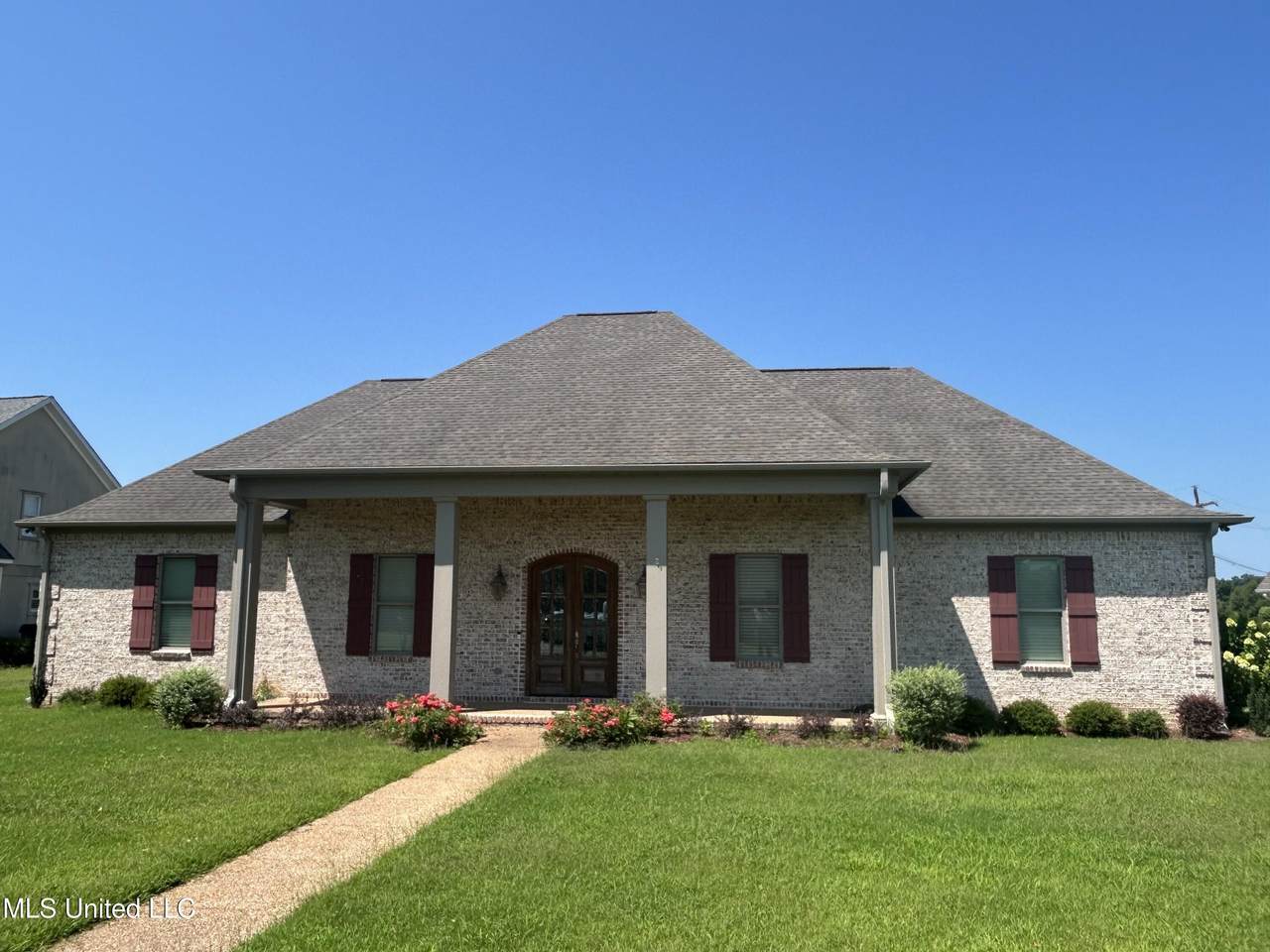 1306 Robert E Lee Drive - Photo 1