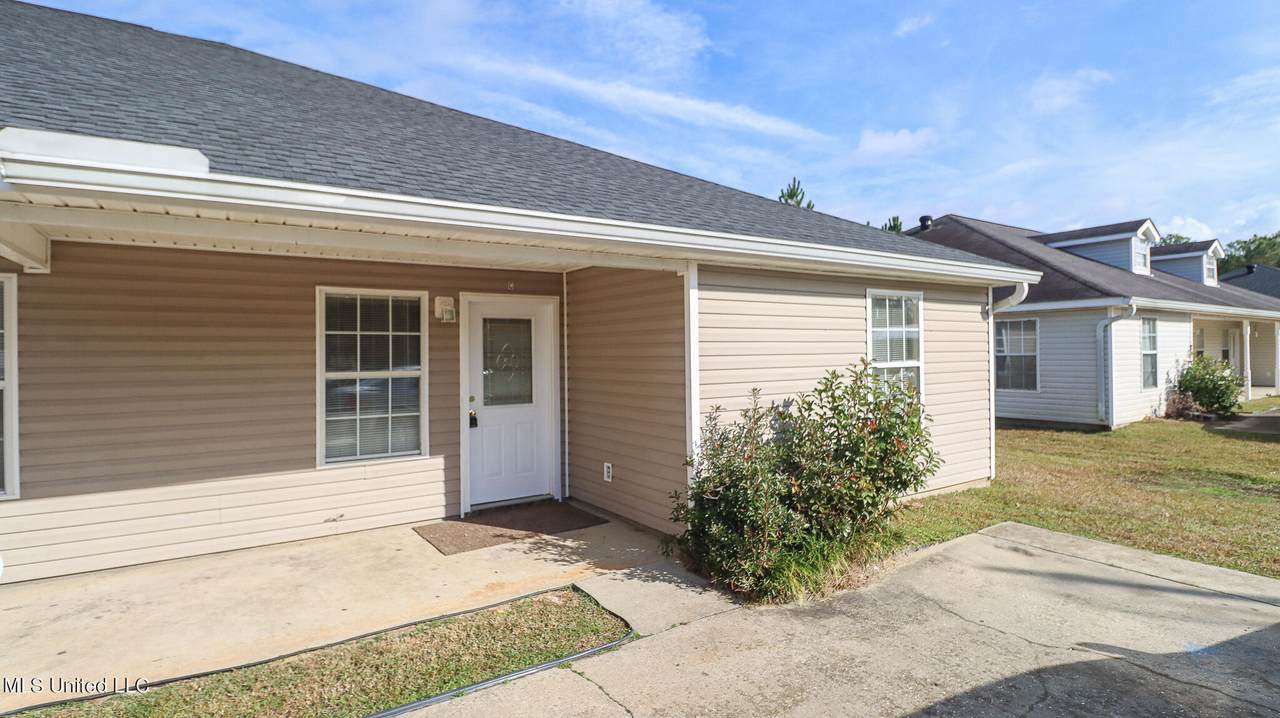 8700 Spring Avenue - Photo 1