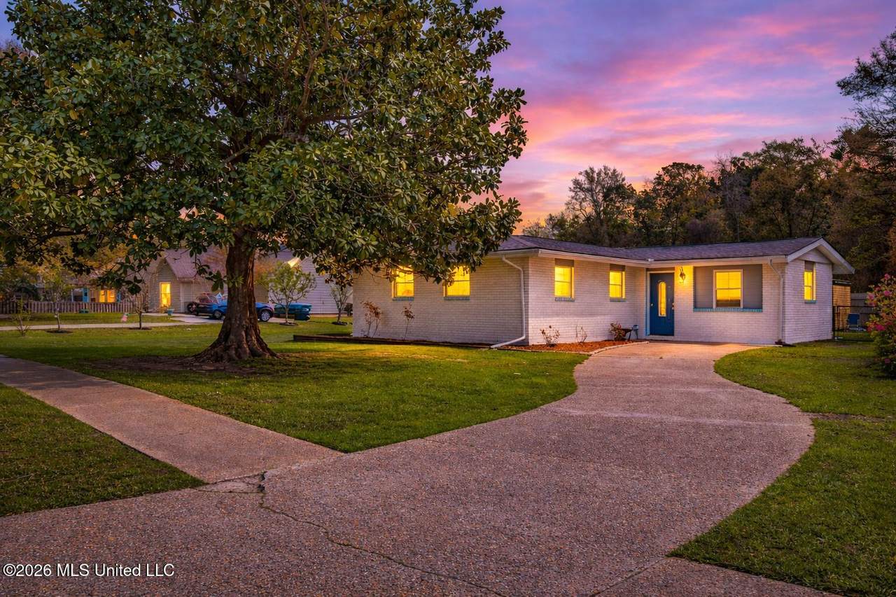 2304 Gulf Avenue - Photo 1