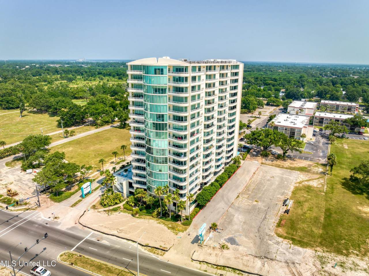 2060 Beach Boulevard - Photo 1