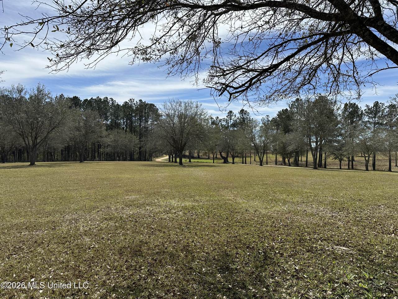 https://bt-photos.global.ssl.fastly.net/united/1280_boomver_1_4144454-2.jpg